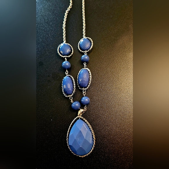 Vintage Silver and Blue Chalcadony Necklace - Picture 3 of 7